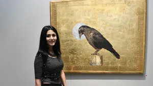 Ünlü isimlerin katıldığı sergide dikkat çeken anlar