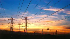 İstanbul elektrik kesintisi 16 Mayıs’ta hangi ilçelerde var? Esenyurt ve Bağcılar etkilendi mi, elektrik ne zaman gelecek?