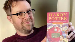 Çatı katından çıkan servet: 300 liralık Harry Potter kitabı rekor fiyata satıldı!