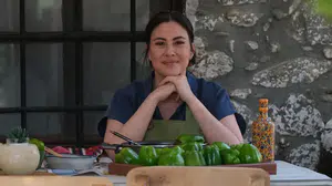 Melis Babadağ kimdir, kaç yaşında ve nereli? Daha 17 Özlem kimdir, dizideki hikâyesi ve hayat hikâyesi ne?