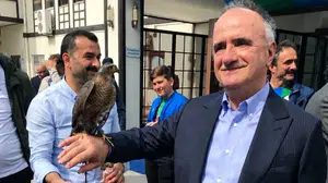 Karadeniz’de yeni dönem: Rizespor’da Ali Zeki Saruhan koltuğa oturdu!