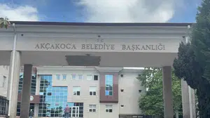 Akçakoca Belediyesi hangi partiye ait, AK Parti yönetiminde mi, başkan vekili kim oldu, kaç oy aldı?