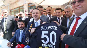 Seçim öncesi kritik ziyaret! Bakan Gürlek kabineyle görüştü, o belde için 3 büyük müjdeyi verdi
