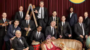 Pink Martini 22 Temmuz'da Harbiye Açıkvaha Tiyatrosu'nda sahne alacak