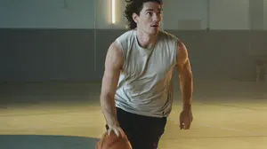 Cedi Osman yeni kişisel bakım kampanyasında disiplinin önemini anlattı