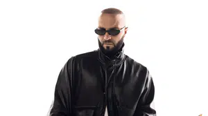 Berkay 7 yıl sonra yeni albümü Kavi ile müzik dünyasına dönüyor