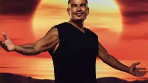 Arap müziğinin efsanesi Amr Diab 3 Ekim'de İstanbul'da konser verecek