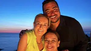 Bodrum'da ünlüleri buluşturan ocakbaşı açılışı