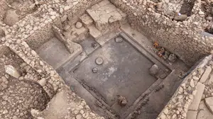 Karahantepe'deki gizemli yapının üst örtü taşları bu sezon kaldırılıyor