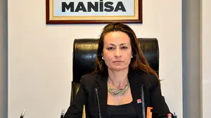 İlksen Özalper evli mi, eşi kim? Hangi partiden, ne iş yapıyor, çocuğu var mı, özel hayatı ve kariyeri nasıl?