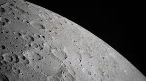 NASA Uyardı: Ay’ı kirletmek sanılandan çok daha kolay!
