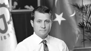 Vahap Akay'ın eşi kim, Güliz Akay kimdir? Kaç yaşında, nereli, ne iş yapıyor, kaç çocuğu var, şu an nerede çalışıyor?