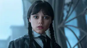 Sadece 1 yılda bambaşka biri oldu: İşte Jenna Ortega’nın çok konuşulan son hali!