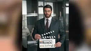 Aksiyonu bıraktı, komediye geçti! Can Yaman'ın merak uyandıran yeni projesi...