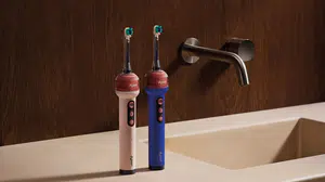 Dyson'dan 25 bin TL'lik sürpriz! Dişleri artık kamera temizleyecek