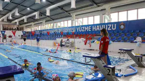 Eskişehir Büyükşehir Belediyesi'nden yüzme eğitimi fırsatı