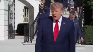 Trump: İran Petrol Bakanı istifa etti, 'Ekonomimiz yok' dedi
