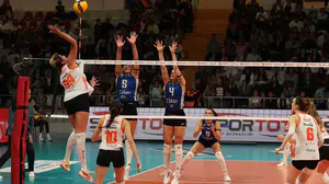 Eczacıbaşı Peron İstanbul, Nilüfer Belediyespor'u 3-2 mağlup etti