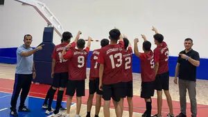Adıyamanlı çocuklar voleybol şampiyonasında yarı finale yükseldi