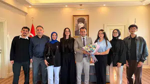 Akçakoca'da üniversite öğrencilerinden Kaymakam Dr. Hacı Arslan Uzan'a proje ziyareti