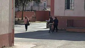 Edirne'de okula silah getiren öğrenci gözaltına alındı