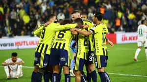 Fenerbahçe, Alanyaspor'a karşı 10 maçlık yenilmezlik serisi yakaladı