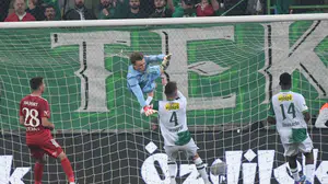 Bursaspor, Pendikspor'u 2-0 mağlup ederek üç puanı kaptı