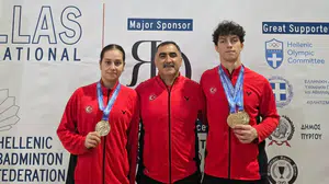 Erzincanlı milli badmintoncular Yunanistan'da şampiyon oldu