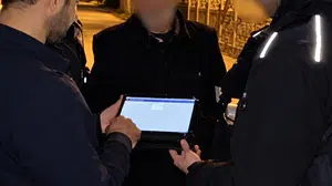 14 yıldır aranan firariyi emekli maaşı ele verdi