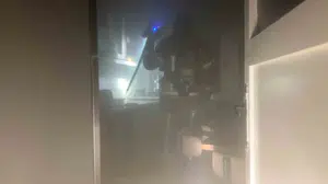 Bursa'da balkon yangını itfaiye ekipleri tarafından söndürüldü