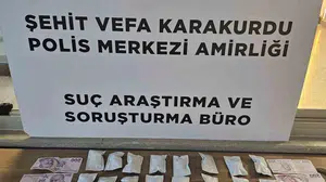 Çekmeköy'de otomobilin gizli bölmesinde 127,2 gram marihuana ele geçirildi