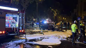 Kayseri’de kontrolden çıkan otomobil alev aldı: 1’i ağır, 2 yaralı