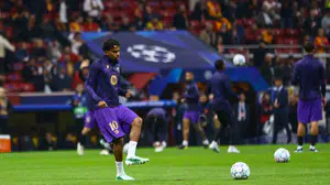 Galatasaray ile Barcelona arasında UEFA Şampiyonlar Ligi maçı golsüz devam ediyor