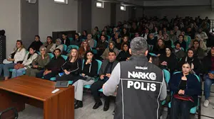 Erzincan'da okul bahçe sorumlularına eğitim verildi