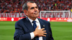 Süper Lig'de dev derbi savaşı: Dursun Özbek 45 milyon Euro ile devrede