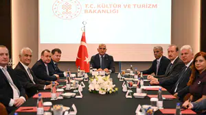 Bakan Ersoy'dan Türkiye-Rusya hava köprüsünü güçlendirme hamlesi