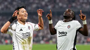 Beşiktaş'ta kriz çözen ikili: Hyeongyu Oh ve Junior Olaitan sahneye çıktı