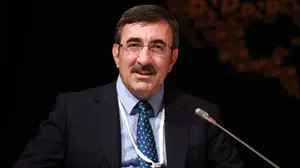 Dezenformasyon tepkisi: 'Siyaset dürüstlük işidir'