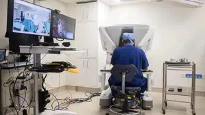 Uzaktan ameliyat nasıl yapılır? Robotik cerrahi ve telecerrahi hakkında merak edilenler
