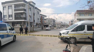 Uzaklaştırma kararını kaldırttığı kocası tarafından bıçaklanan kadın ağır yaralandı