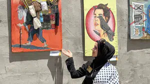 Gazze’nin yıkıntıları arasında bir çığlık: 64 sanatçı savaşın izlerini tuvale döktü