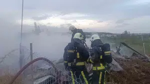 Manavgat’ta korkutan gece: Şantiye konteynerinde çıkan yangın paniğe yol açtı