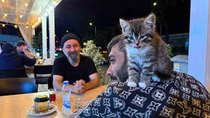 Karanlıktan aydınlığa bir patinin izinde: Madde bağımlılığını minik dostuyla yendi