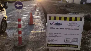 Araban’da doğalgaz çilesi bitmiyor: Kışın çamur, yazın toz vatandaşı canından bezdirdi