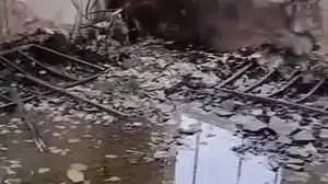 Diyarbakır’da dehşet anları: Husumetlisinin evini ateşe verip kayıplara karıştı