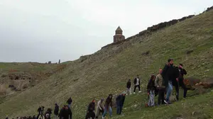 Kars'ın kadim hazinesi ziyaretçi akınına uğradı: 4 ayda 50 bin kişi tarihe yolculuk yaptı