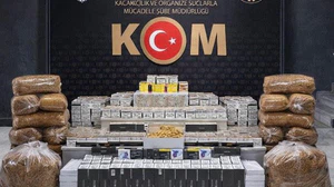 Uşak’ta çok sayıda kaçak makaron ve tütün ele geçirildi