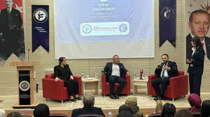 Geleceğin liderleri iş dünyasının duayenleriyle buluştu: Kampüste kariyer zirvesi