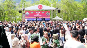 Karabük Üniversitesi'nde bağımlılığa karşı dev seferberlik: Gençler geleceğine sahip çıkıyor