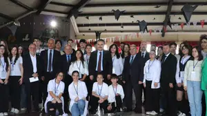 Geleceğin mucitleri Edremit'te buluştu: Bilim fuarında inovasyon rüzgarı esti